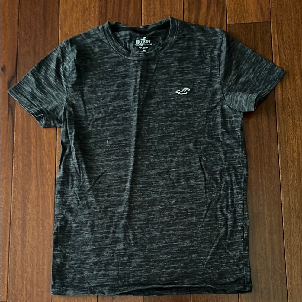 Hollister Black Short Sleeve Tee with Textured Design
